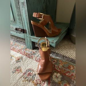 Michael Korrs wood wedges